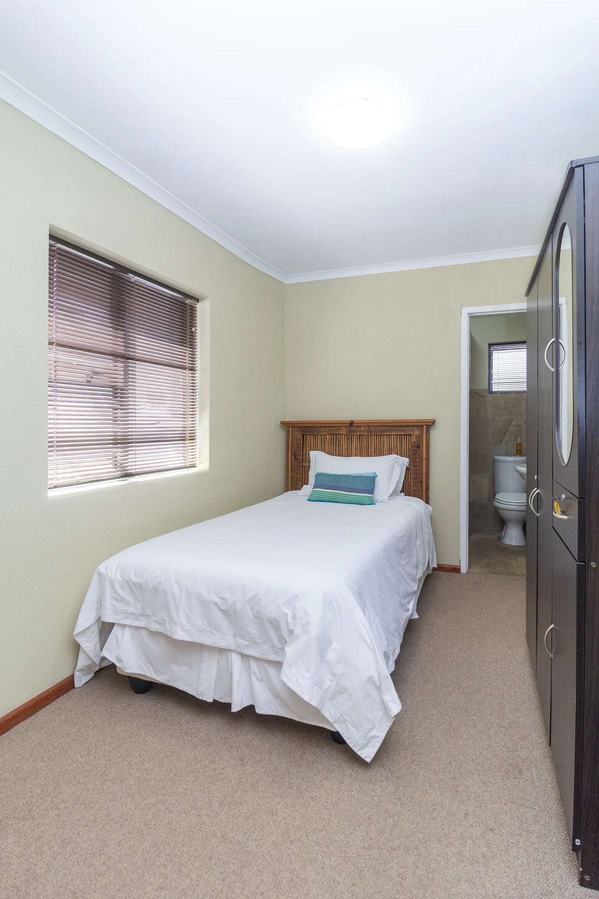 Single Room 1 at Whale Waters